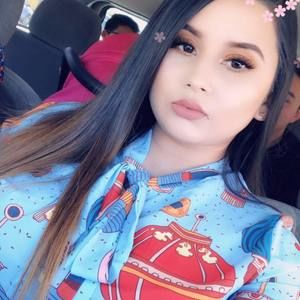 Meet your Posher, Adela